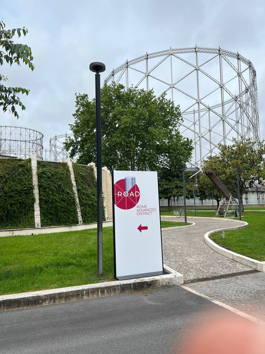 100 anni di storia e un luogo iconico che rinasce nel segno di una #justransition: al Gazometro di Roma Ostiense nasce #RoadDistrict perchè la condivisione si trasformi in cultura e visione per l'innovazione. 
Claudio Granata - HC&amp;P <a href="/eni/">eni</a> e Chairman of the Board ROAD
