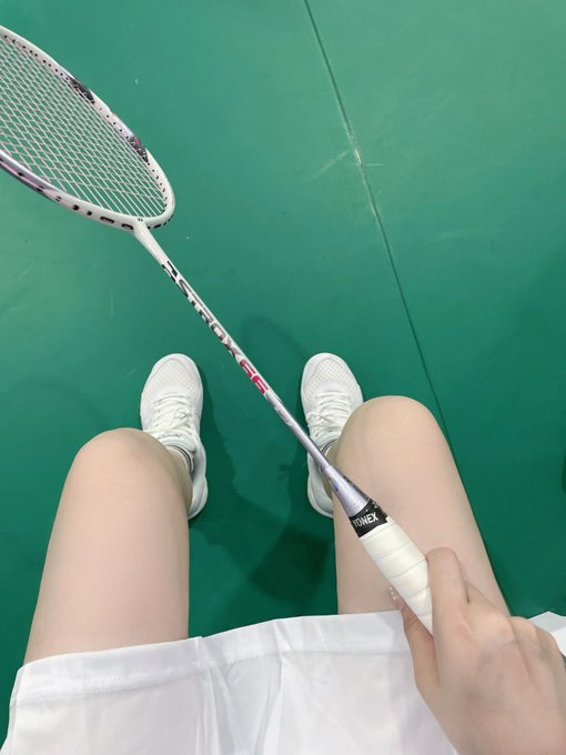 私もボールを打つため、私は多くの志を同じくする良い友達を知って私も1つの自分のバドミントンの小グループを建てて、まだ見つけていない組織のボールの友達を残すことができます一緒にボールを打って一緒に進歩よ