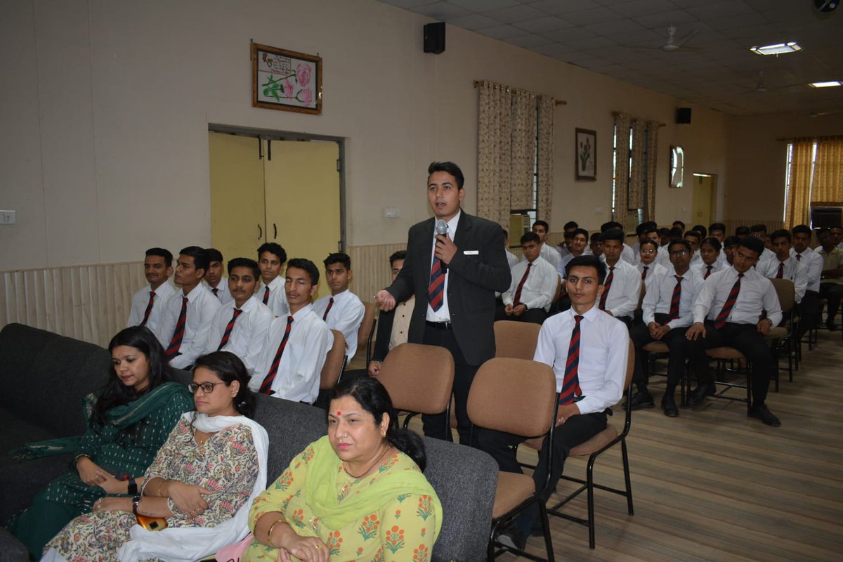 agihld's tweet photo. Mr. Mukul Tiwari, the Chief Operating Officer at Urban Khichdi Pvt Ltd, held an interactive session on Start-Ups and Entrepreneurship at the Faculty of Hotel Management.
#agihld #amrapali #bestcollege #aihm #hotelmanagement #bhm #bhmct #dhmct #hm #entrepreneurship https://t.co/mW0xdQnuAz