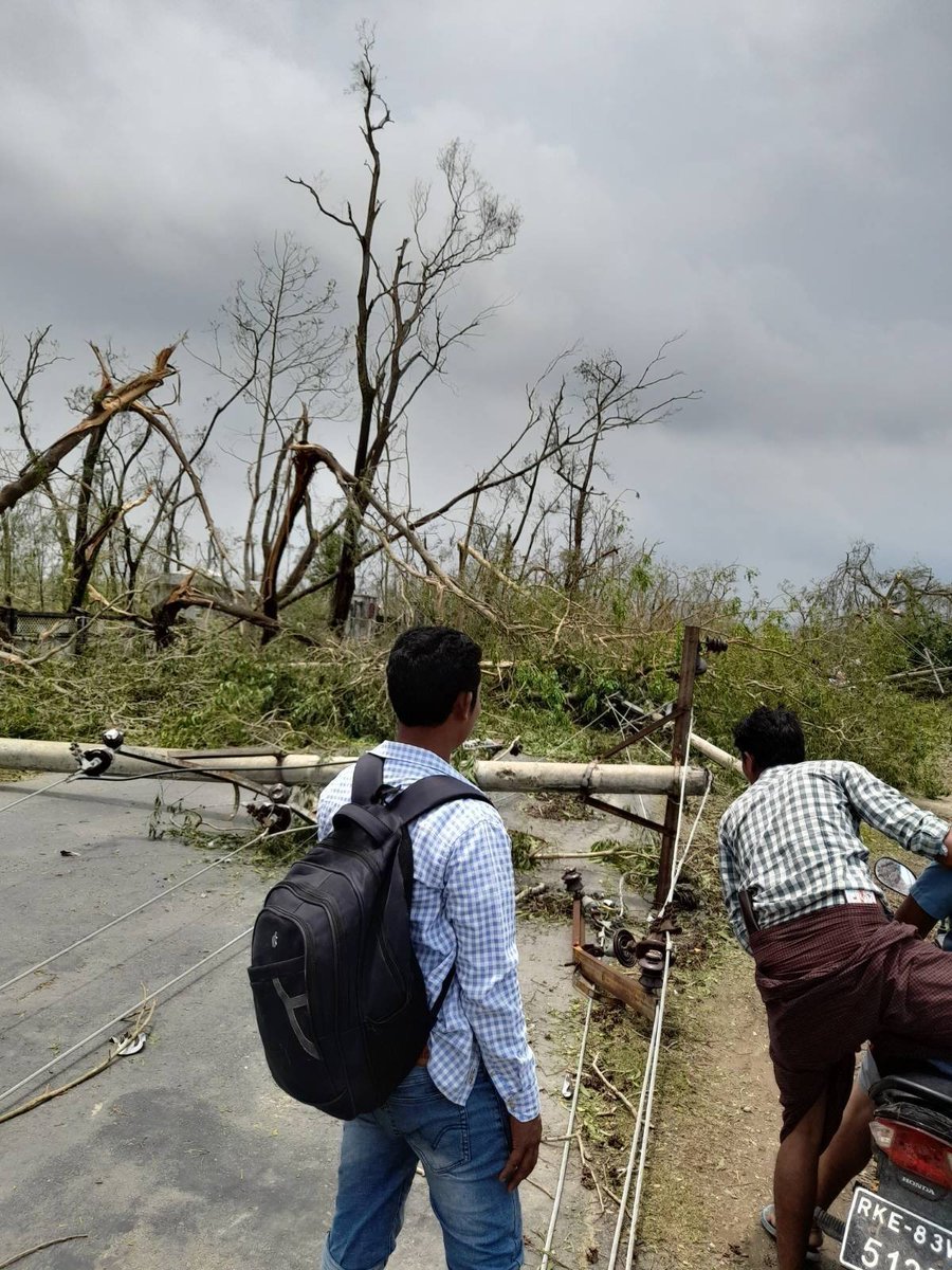 cfor_integrity's tweet image. After extremally severe #CycloneMocha hit Rakhine State on Sunday, massive destruction across the area remains behind.  Fortunately, team members on the ground are all safe and our facilities were not severely damaged. CSI is ready to contribute to the humanitarian response.
