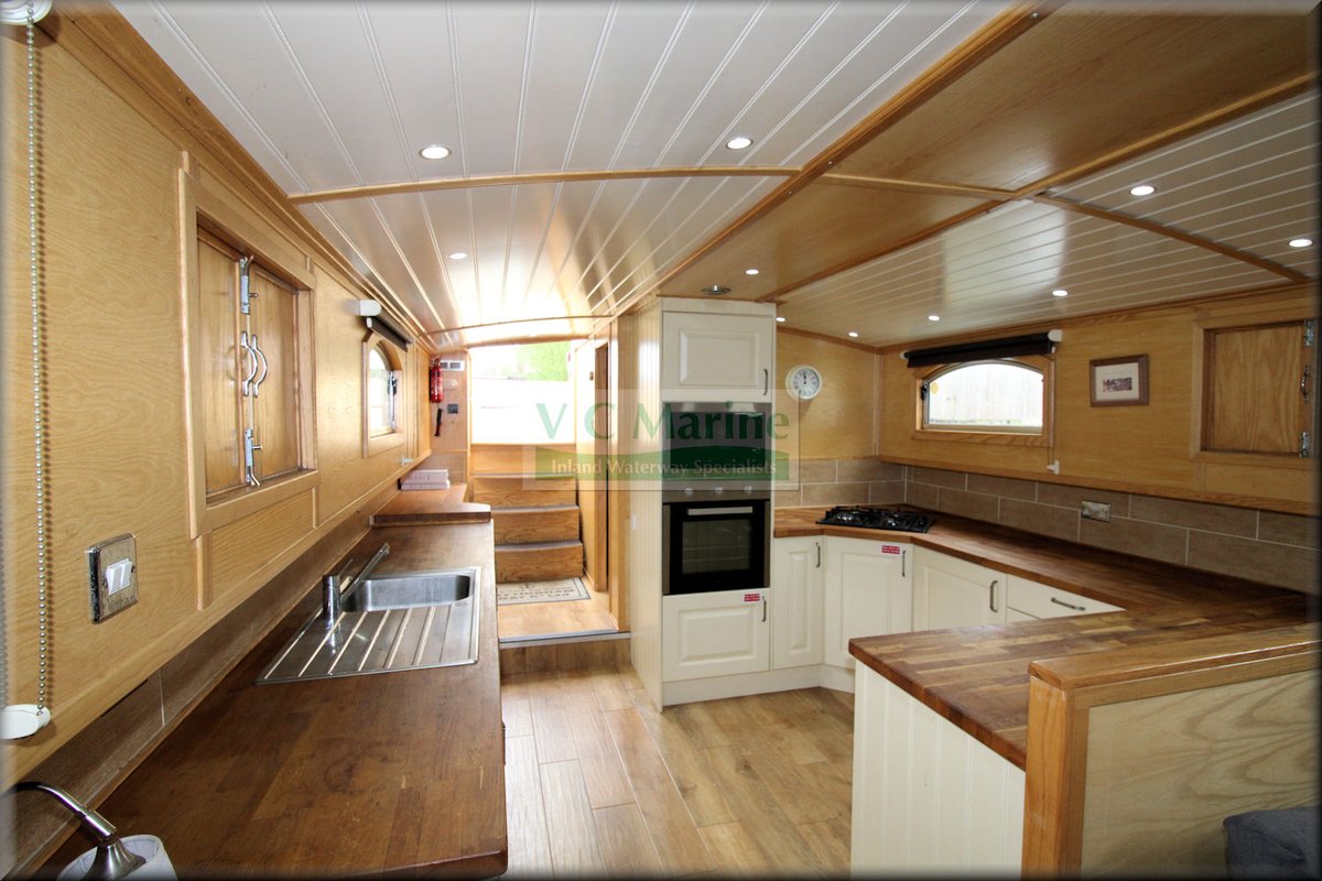 VC_Marine's tweet photo. Spellbinder – 70x12ft Nottingham Boat Company 
https://t.co/gNP8SB4XnP  Out of the water in 2021 for hull blacking and survey.  Built in 2016. Vetus VH4.80  80HP diesel engine. 5 berth – . Kabola diesel central heating. Pump out toilet. https://t.co/O48qWPeY1j