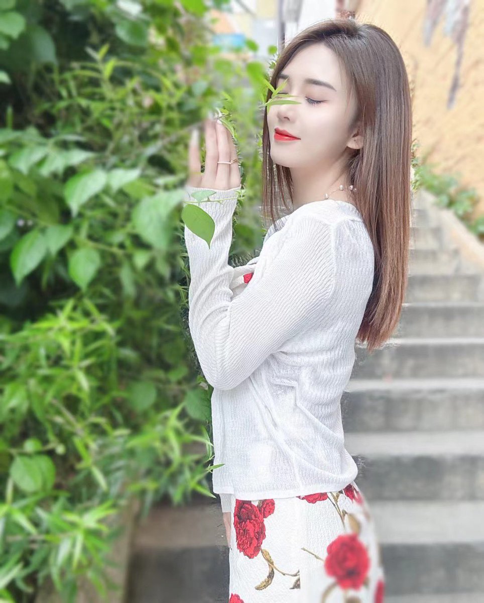 18050482wer's tweet photo. 小日子 小生�� 小美好[太阳] https://t.co/6fP6FkIT3S