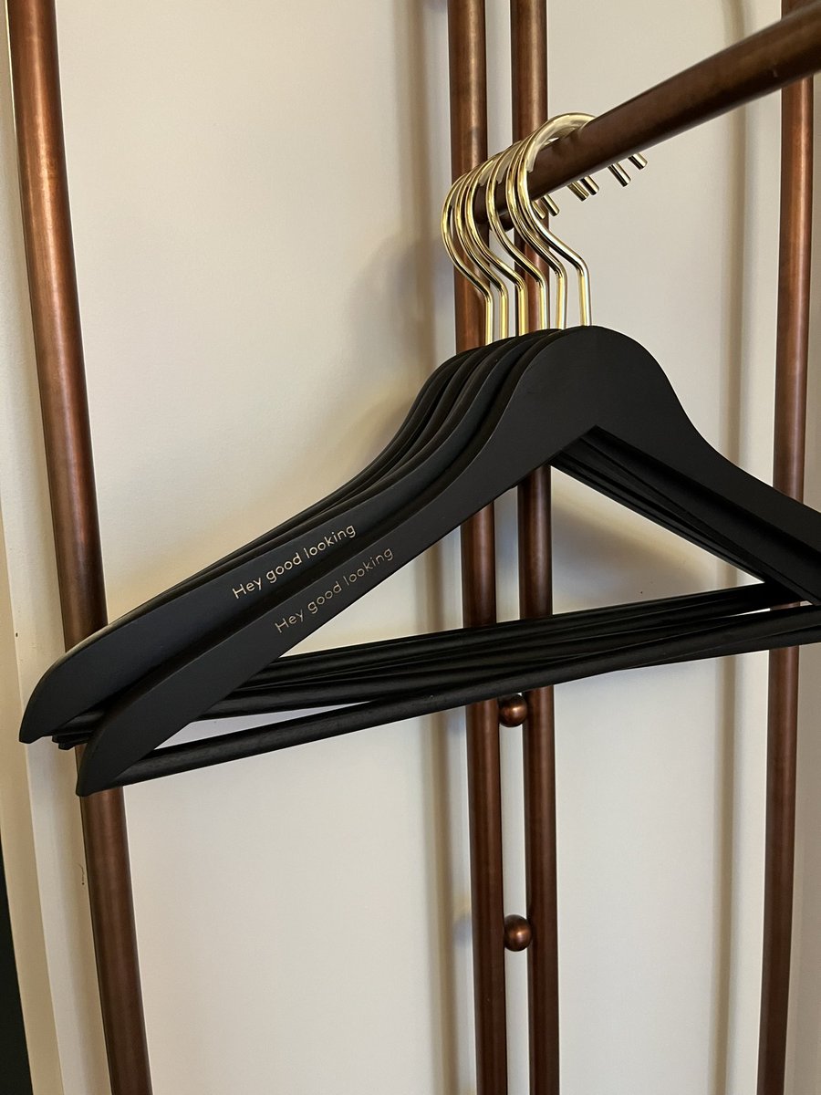 ZoeStyling's tweet photo. Inspired coat hangers courtesy @thehoxton #heygoodlooking https://t.co/FdRSYXVvGx