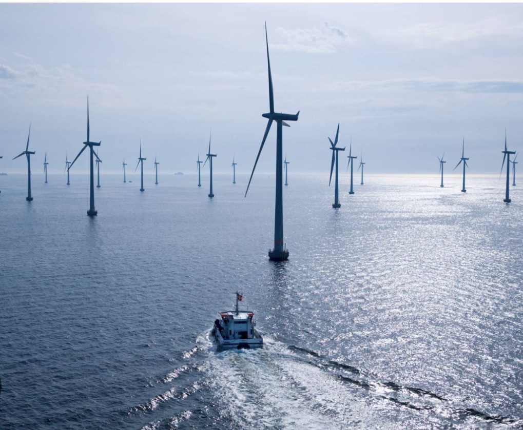 Jag hoppas ni som skriker efter vindkraft är nöjda nu. Efter att regeringen i går gav tillstånd till byggande av TVÅ stora vindkraftområden, Galene och Kattegatt Syd utanför Varberg respektive Falkenberg. Och för er som tror att dessa kommer generera grön el så