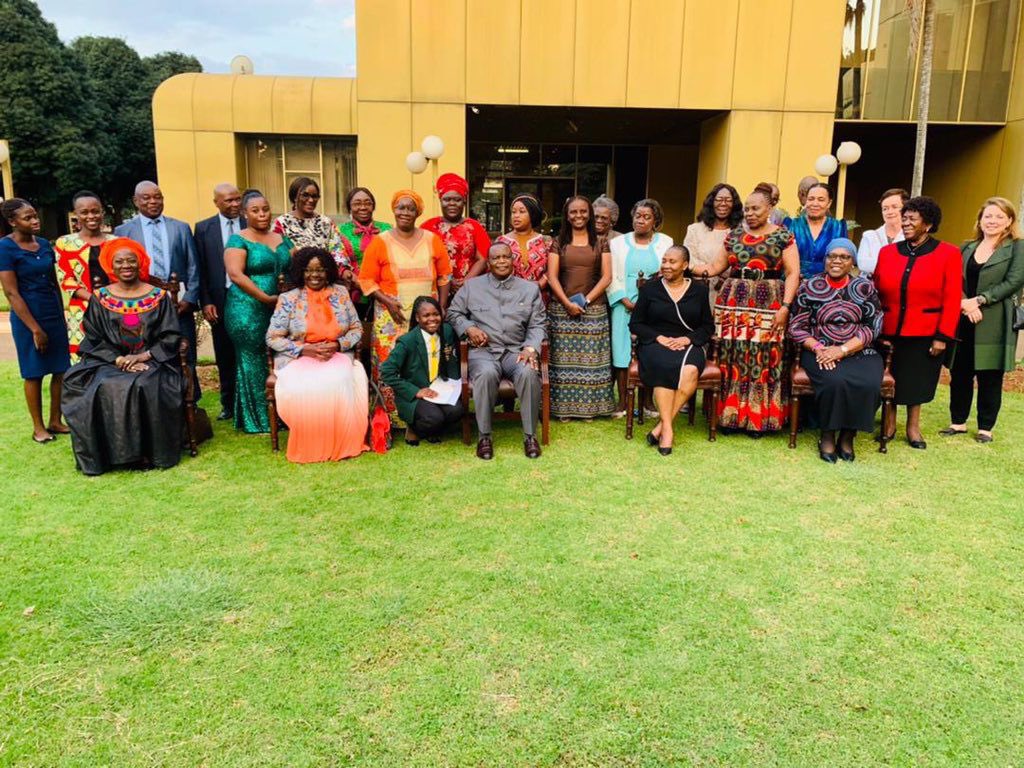 Language is powerful. <a href="/IrlAmbRSA/">Ambassador Austin Gormley</a> at the UN Women #AWLN High Level Dialogue, highlights the dangers of improper messaging on women's political participation. Negative language disempowers women leaders. 

Let's ensure our messaging is inclusive and empowering!