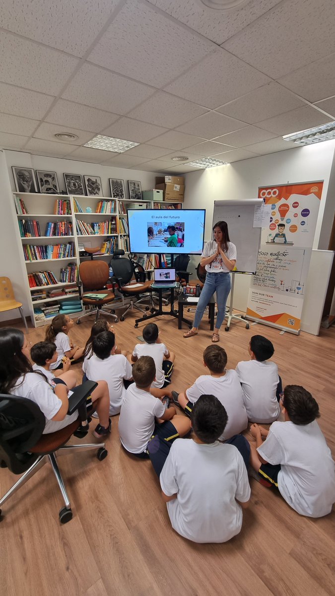 osoco's tweet image. Celebramos el primer taller de diseño participativo de DynaClassroom en @osoco.

¡Gracias a todos los niños y niñas que participaron! Lo pasamos genial y nos servirá para co-diseñar este nuevo medio dinámico para la educación.

#edtech #participatoryDesign