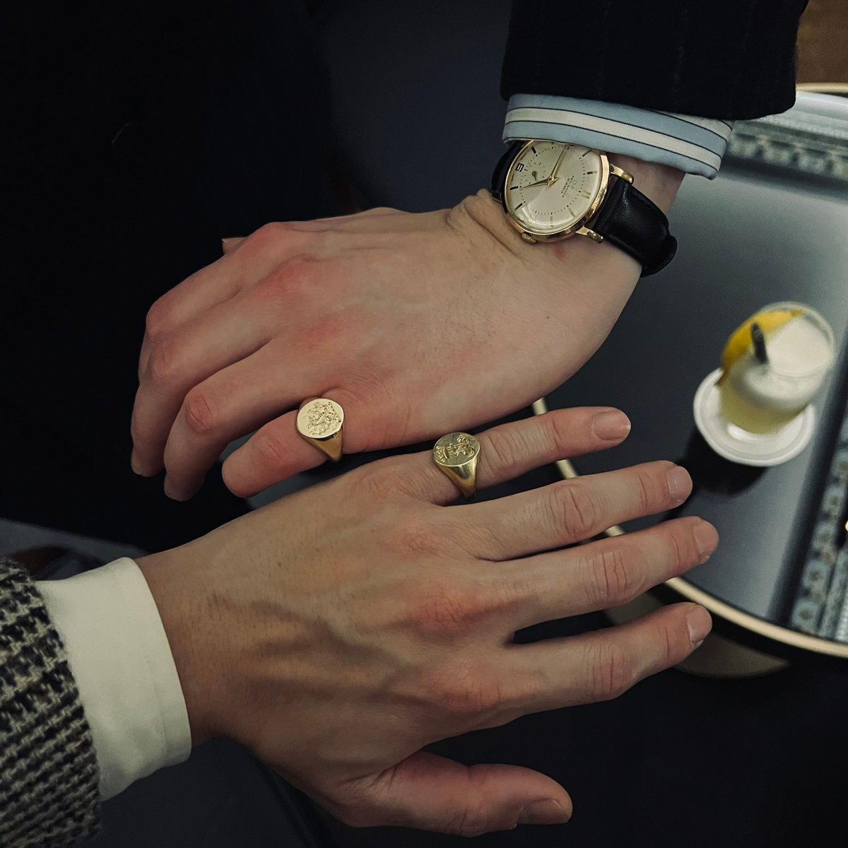 deakin_francis's tweet image. Did You Know? Traditionally, fathers would pass down their signet rings to their sons, adorned with their family crests or coat of arms. Nowadays, signet ring meanings have evolved and are also widely adopted as fashionable acccessories for all.

#deakinandfrancis #signetring