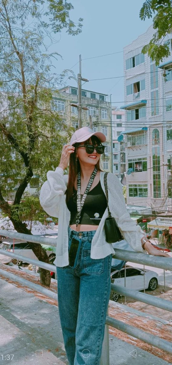 ပေးခဲ့သော အချစ်တေဖြူစင်လို့✨
 
ကိုယ်ပြန်ရခဲ့တဲ့ မေတ္တာတေက🙆

အပြည့်အဝပဲ🤭🧡