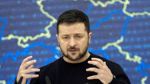 doyaksec's tweet photo. #CIA #Espionage.Seymour #Hersh,in yet another writes that on the initiative of gov officials in #Poland #Hungary #Lithuania #Estonia #CzechRep #Latvia,#Zelensky is secretly urged to find a way to end thewar,even resign if necessary,allow the reconstruction of the country to begin https://t.co/nBmrdux8pV