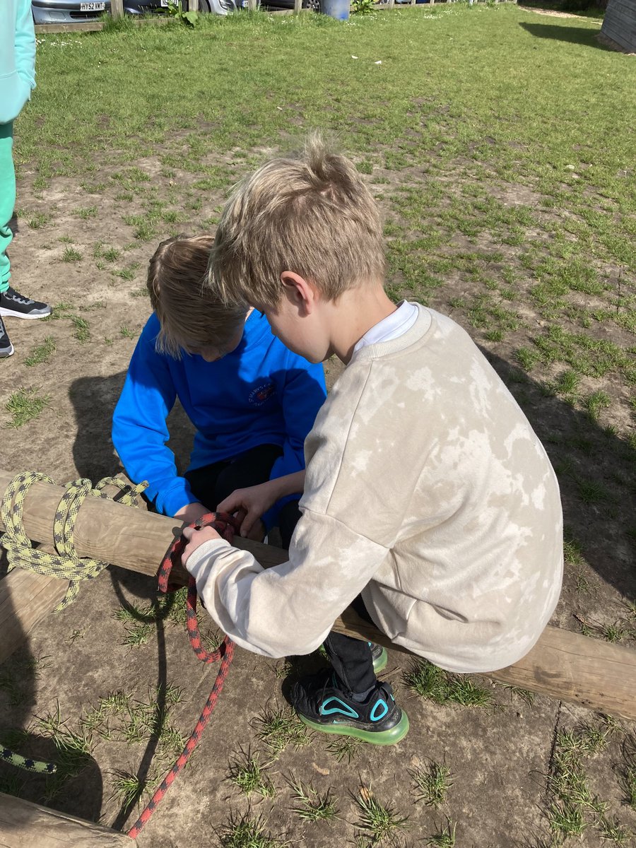 Pulb_school's tweet photo. Team work makes the dream work on this beautiful sunny morning … buggy building together #teamwork #buggybuild #livingawayfromhome #greatfun https://t.co/lmvTksHvlm