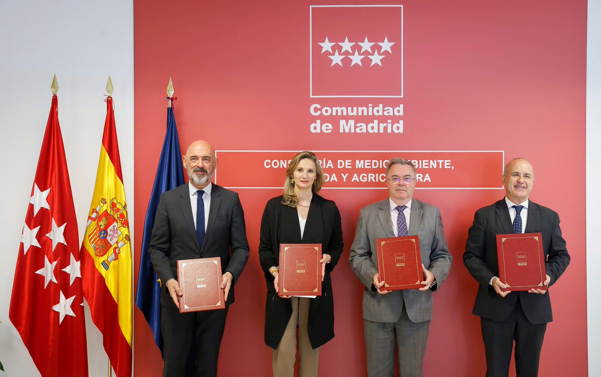 1/2

Hoy damos un paso más para continuar fortaleciendo nuestro compromiso con los desafíos ambientales y sociales a los que nos enfrentamos.

comunicacion.uned.es/news/show/9993…

#SomosUNED