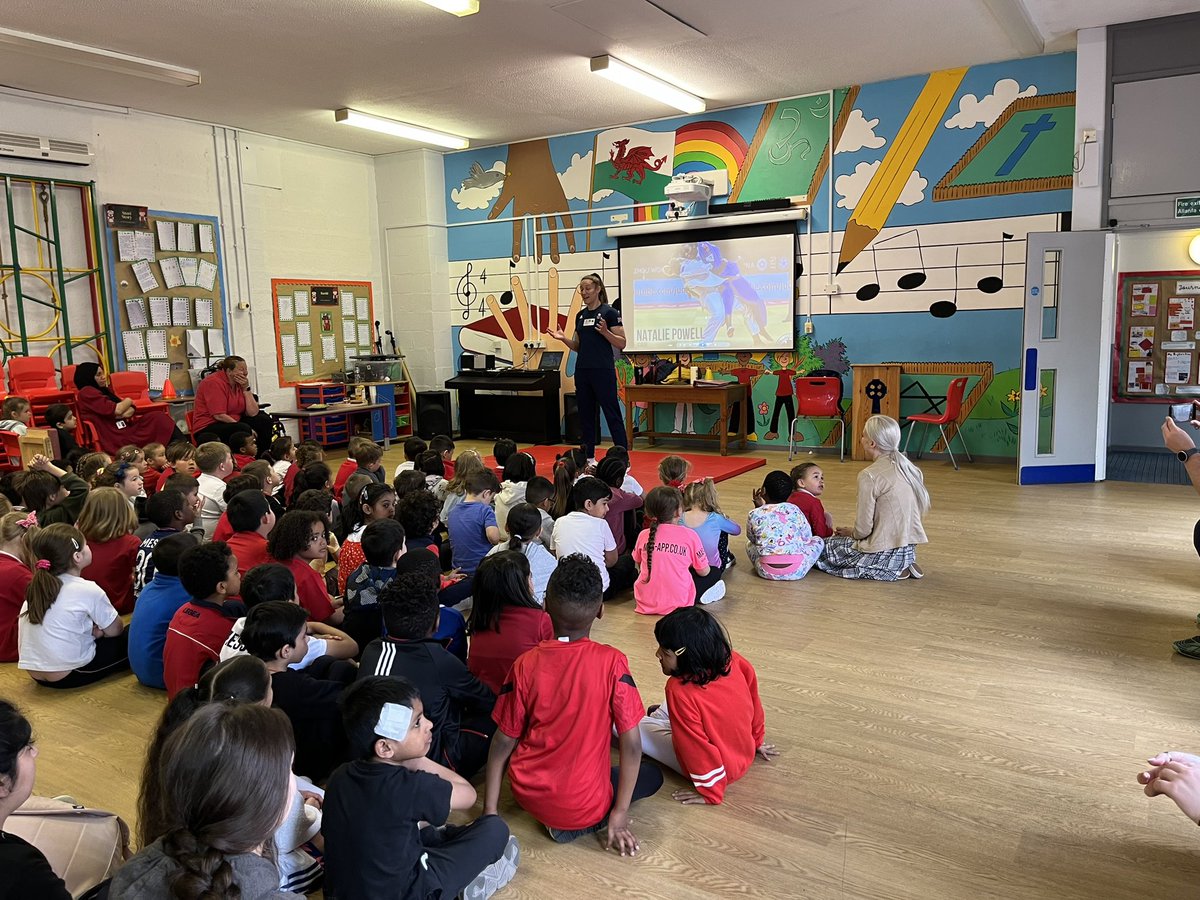 What an amazing morning with Champion <a href="/Nataliep_90/">Natalie Powell</a>. Winners never quit and quitters never win! What a message of resilience in all that we do and how to have a growth mindset. #healthybody #healthymind