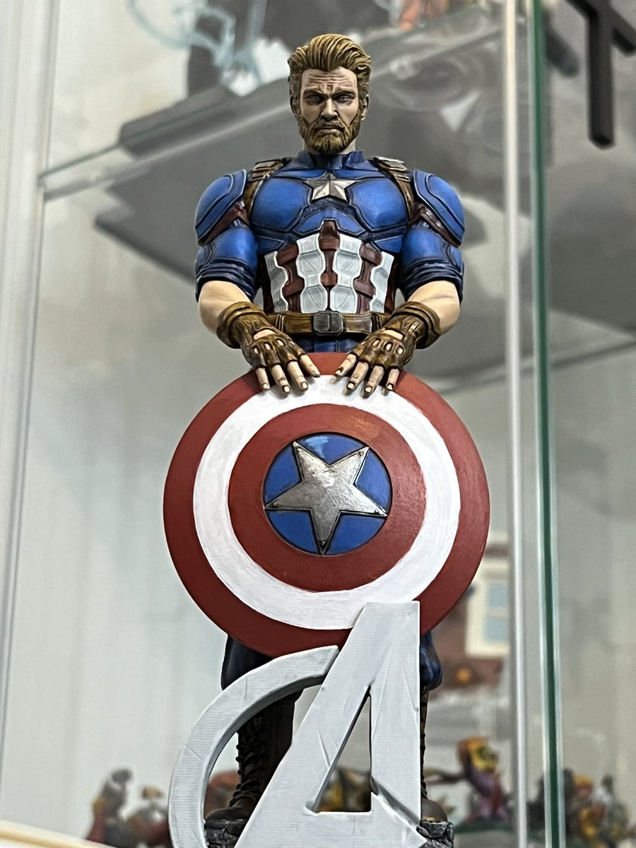 dice_sagas's tweet photo. Captain America 🇺🇸 finished! time for the photoshoot 📸 
#MCU #xmen #MarvelAvengers #boardgames #boardgame #Marvel #warhammer #gamenight #dicesagas #bgg #bhfyp #boardgamenight #cardgames #cmongames #captainamerica #America #MarvelComics https://t.co/kHGy3MdknE