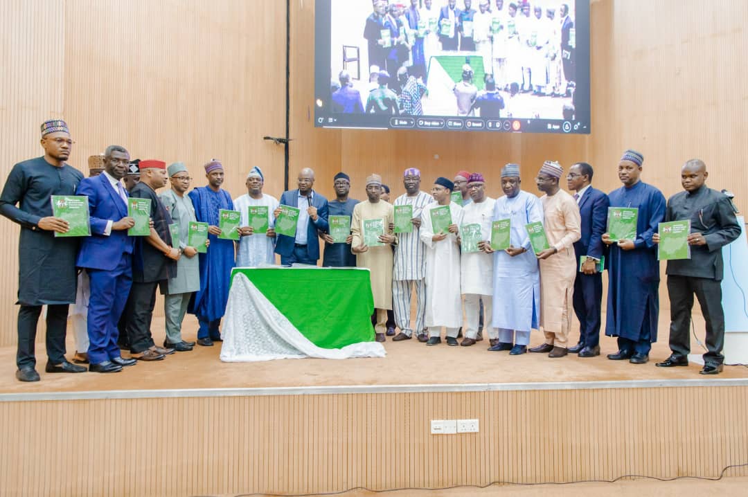 The_Dattijo's tweet photo. The Honourable Minister of Communications and Digital, Professor Isa Ali Ibrahim (Pantami), had officially launched the National Blockchain Policy for Nigeria.
#DigitalNigeria
#BlockchainNG #BlockchainNigeria https://t.co/nzn02LqADW