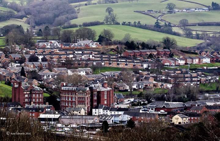 SAVE OUR JOBS! <a href="/MarkDrakeford/">Mark Drakeford 🏴󠁧󠁢󠁷󠁬󠁳󠁿</a> 

Your #net #zero #carbon #budget 21-25 states 

‘This must be a decade of action…public sector we can expect to see emissions reduce quickly’ 

So make in Wales and save jobs! 

We have a proud history with #pryce #jones! 
<a href="/BBCRadioWales/">BBC Radio Wales</a> <a href="/BBCWales/">BBC Wales 🏴󠁧󠁢󠁷󠁬󠁳󠁿</a>