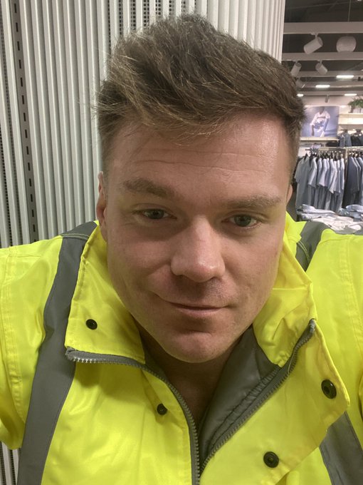 Bored in M&amp;S https://t.co/1h1qZYhxXV<a href="/tag/straightmale"class="tags"><span>#straightmale</span></a><a href="/tag/alphamaleworship"class="tags"><span>#alphamaleworship</span></a>