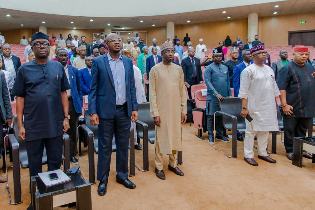 6BlackJay's tweet photo. Honourable Minister of Communications and Digital, Professor Isa Ali Ibrahim,had officially launched the National Blockchain Policy for Nigeria,a policy that has the potential to create jobs, boost economy,and improve the lives of Nigerians. #DigitalNigeria
#BlockchainNG https://t.co/STw3kJiFoo