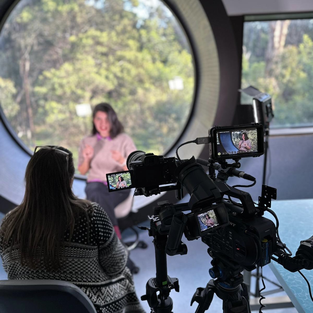 mo_cace's tweet photo. big thanks to @APEC_Centre_AU for featuring me in their film about their fellowship #ForWomenInResearch it was an incredible opportunity to share my journey as a woman in STEM & share my experience @MonashBiol & the #WongLab. #WomenInScience #chroniclesoftheantipodes https://t.co/ppxliM8cx7