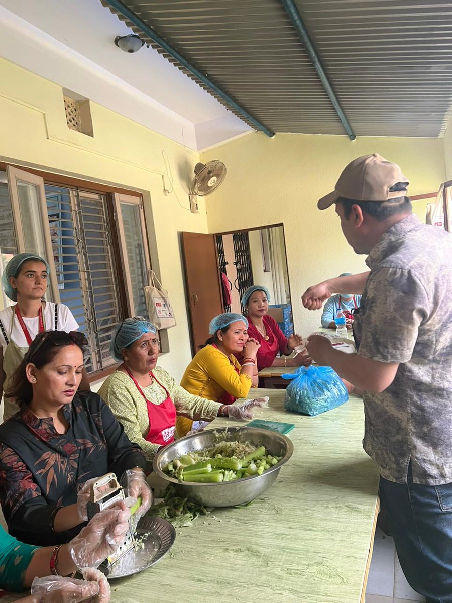 baliyonepal's tweet photo. Baliyo Mahila Program Day-2 at Hetauda Sub-Metropolitan City.
#AbaKoNepalBaliyoNepal #baliyonepal #bnni #baliyomahila #awareness #nutrition #fypシ゚viral #fypシ #fyp https://t.co/KGY2bQuxOH