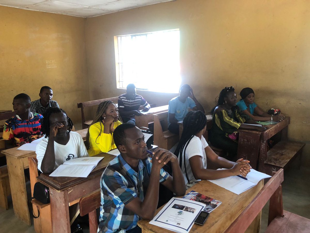abdulrashid_99's tweet photo. #HappeningNow!
Training of polling staff on polling procedures in #Falaba & #Koinadugu districts for the 🇸🇱Paramount Chief Member of Parliament (PMCP) elections. https://t.co/ErQGMtFkEZ