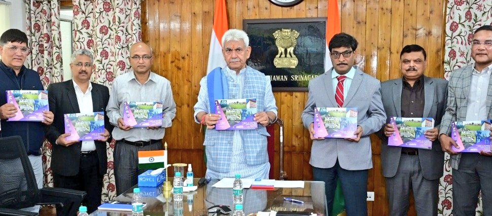 KashmirAhead's tweet photo. 'Our commitment and focus is on accelerated development and timely completion of projects', said
J&K LG Shri @manojsinha_ while inaugurating #JKIDFC 's projects worth Rs 97 crore.
Some of the projects dedicated to the people were pending for years.
#Kashmir #G20Kashmir https://t.co/hA0ZctXBhi