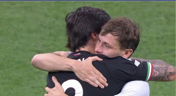 Alessandro tweet media