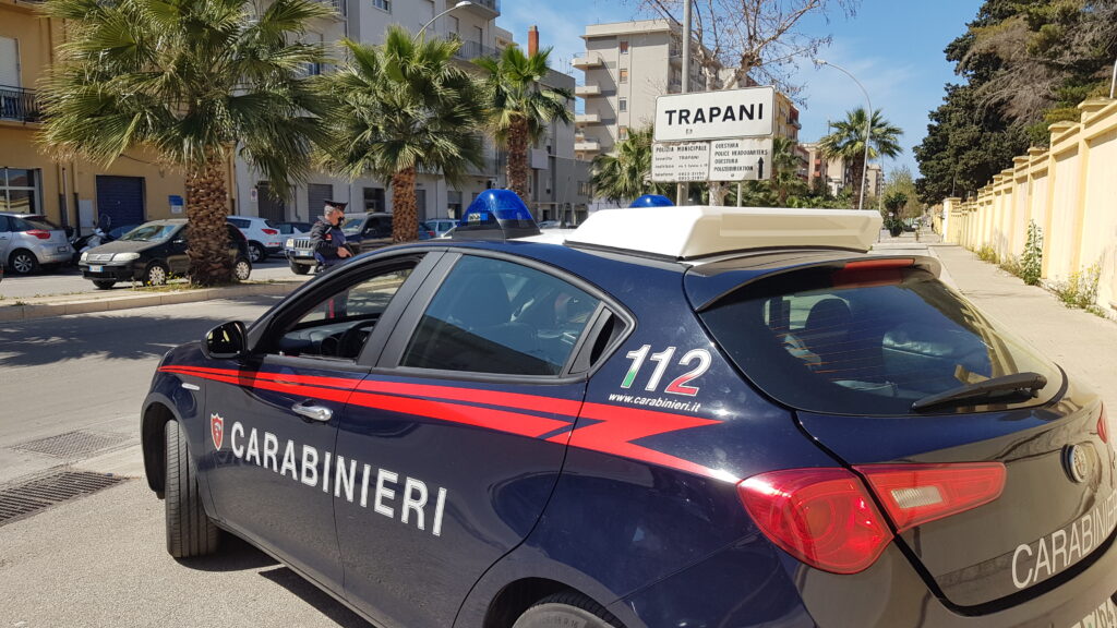 AlqamahPost's tweet photo. Arrestato giovane trapanese per furto, ricettazione ed indebito ... - https://t.co/m3jTYo3BLB https://t.co/IZbbOuTT4n