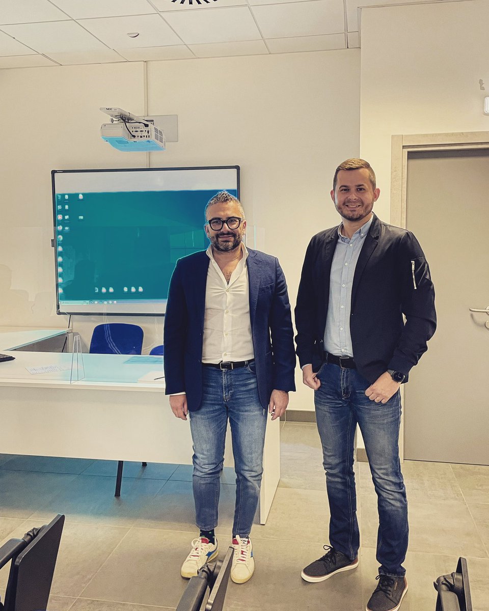 It was a pleasure to welcome to Professor Lukas Copus, Head of Management at Comenius University in Bratislava
Thank you for visiting and lecturing at the Organizational Behavior course, Niccolo’ Cusano University
#management #university #students #erasmus #internationalisation