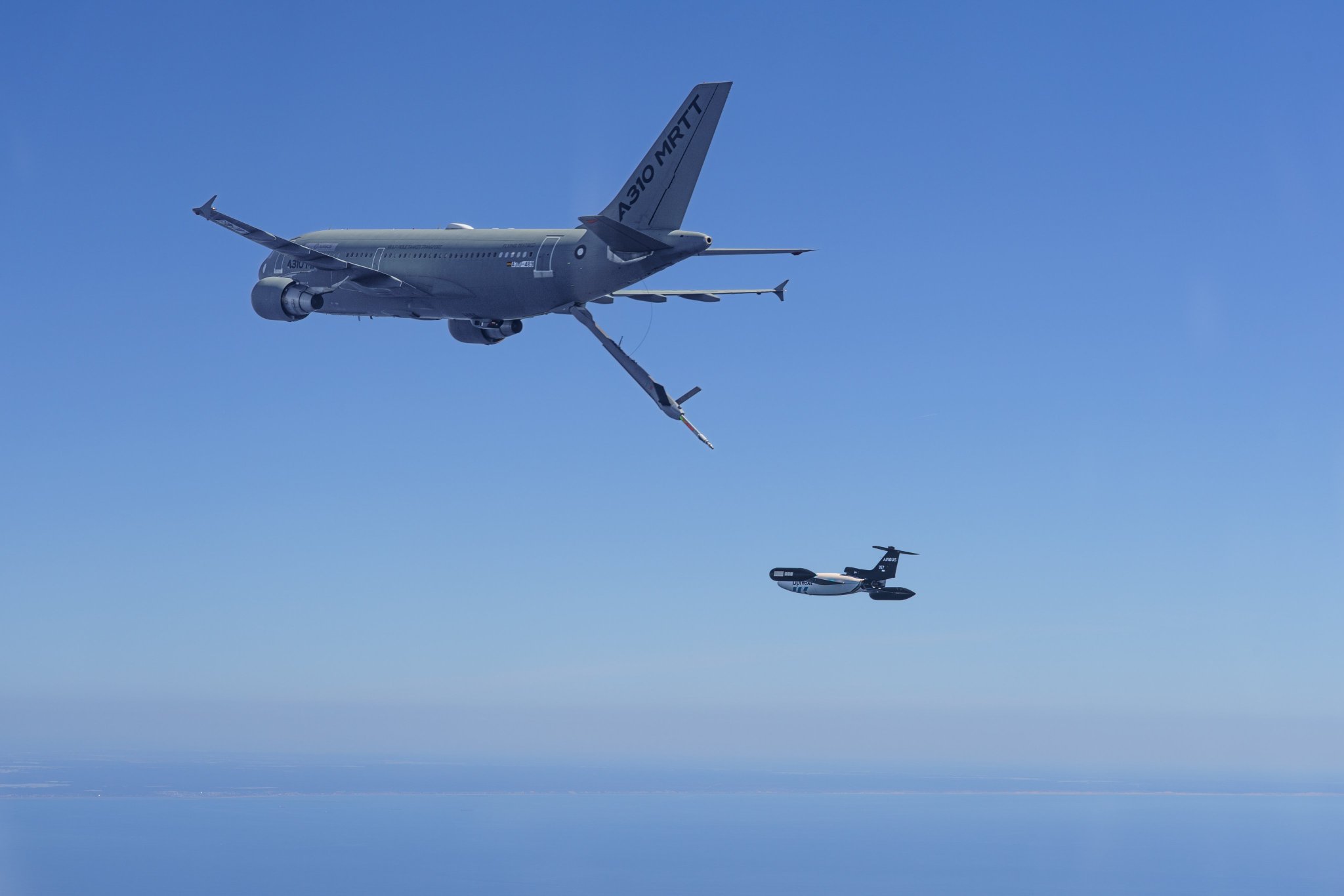 Airbus Defence on X: Did you know❓ Aerial refuelling ⛽ is an
