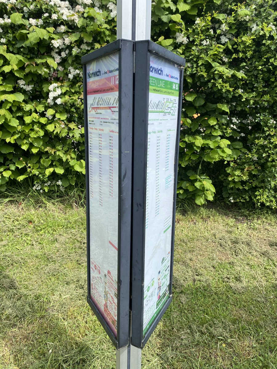 Pink Line timetables are now going up in Hethersett after the route was extended to provide a direct service to the hospital. Look at all those extra buses! 🤩🚌

#TravelNorfolk #bus #buses