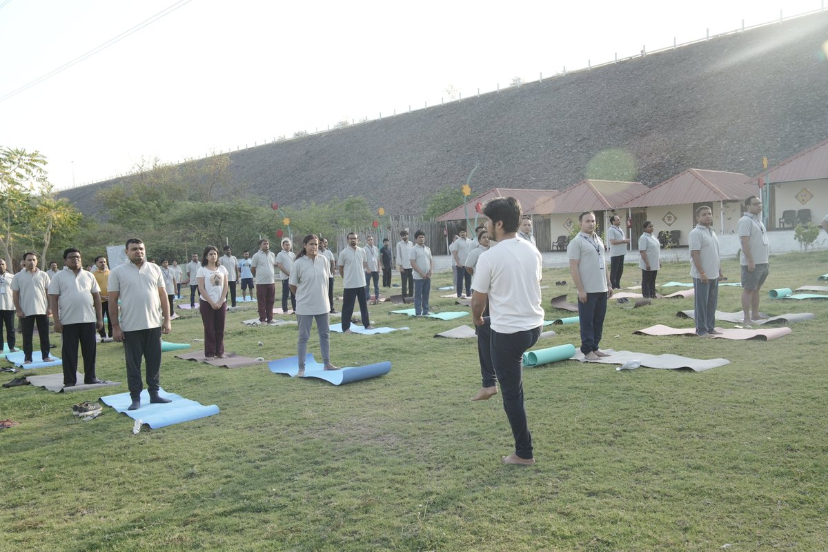 NIPER-AHMEDABAD (@niperahm) on Twitter photo Starting the Chintan Shivir on a healthy note with an invigorating yoga session at Kevadiya! <a href="/Pharmadept/">Department of Pharmaceuticals 🇮🇳</a> <a href="/OfficeOf_MM/">Office of Dr Mansukh Mandaviya</a> <a href="/bhagwantkhuba/">Bhagwanth Khuba</a> #ChintanShivir #yogaforhealth #StatueOfUnity #kevadiya #Wellness Starting the Chintan Shivir on a healthy note with an invigorating yoga session at Kevadiya! <a href="/Pharmadept/">Department of Pharmaceuticals 🇮🇳</a> <a href="/OfficeOf_MM/">Office of Dr Mansukh Mandaviya</a> <a href="/bhagwantkhuba/">Bhagwanth Khuba</a> #ChintanShivir #yogaforhealth #StatueOfUnity #kevadiya #Wellness