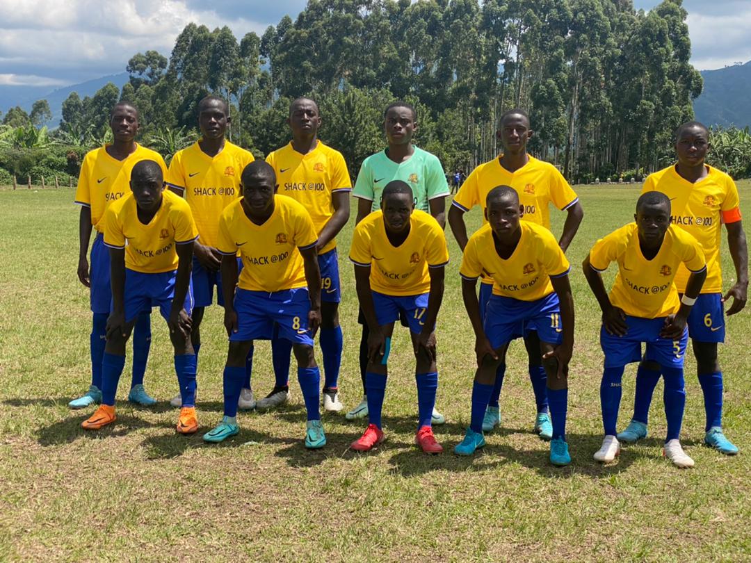 AsiimweJimmy4's tweet photo. The @shack team has started sending back other school teams one by one in the right manner🙌🙌 😂😂
@ShackTimes
@BasajjaBakame
#USSSC https://t.co/K4jSWazQak