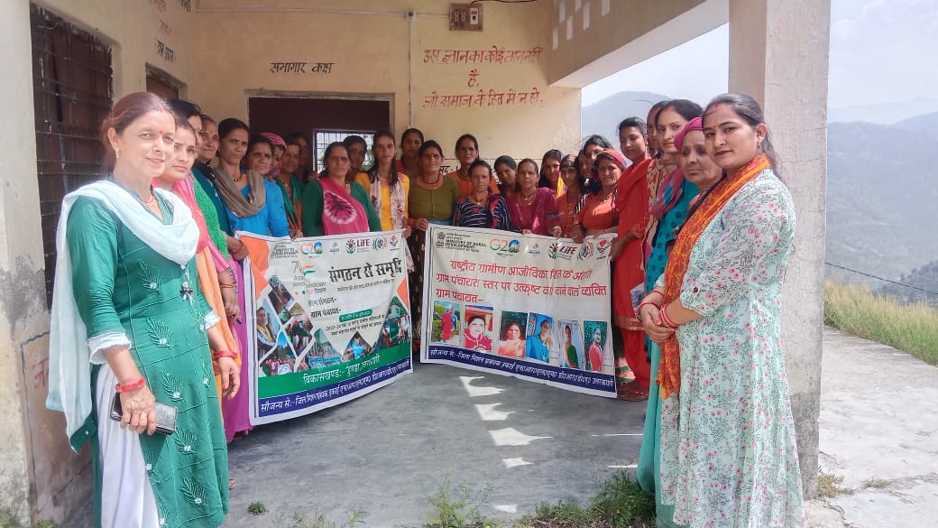 NrlmDunda's tweet photo. During the #campaign of  Sangthan se samridhi tk aam sabha organized at #Junga Village in the presence of BMMU team And VO/CLF members Block dunda Under #NRLM And 38 #House hold mobilised into #SHG
@DAY_NRLM @CdoUttarkashi @USRLMUTTARKASHI 
@REAPUttarkashi https://t.co/yWqp2RO9K3