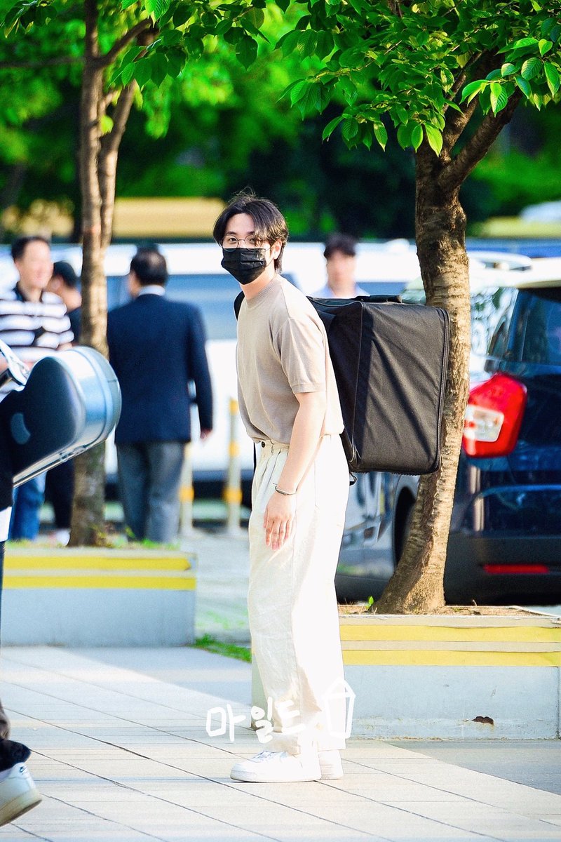 230517 바부곰,.,

#LUCY #루시 #신광일