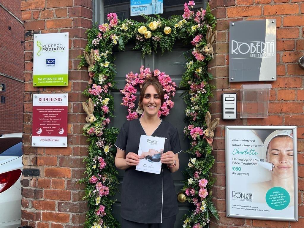 KnutsfordDry's tweet photo. Happy #Wednesday 
We hope you had a great #mayday and are looking forward to the weekend. Is it a normal weekend in #Knutsford ? Nope it is Flash Fashion Knutsford on Saturday. We are proud to sponsor this event #knutsford #drycleaning #alderleyedge #prestbury https://t.co/X2rRk5yOIe