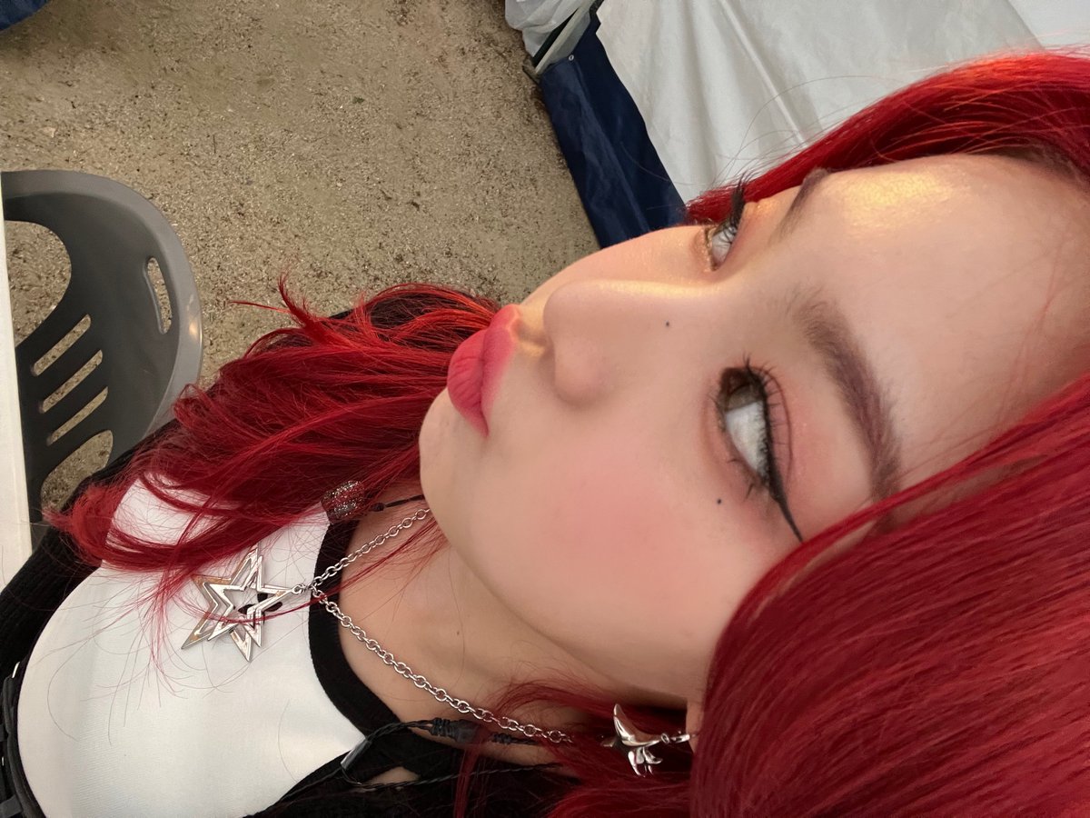 katzenisa's tweet photo. 버블 보자마자 너무 사랑스러워서 함박웃음을 짓다 https://t.co/9Wrh9Naz0l