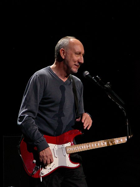 Wishing a happy 78th birthday to Pete Townshend! 
