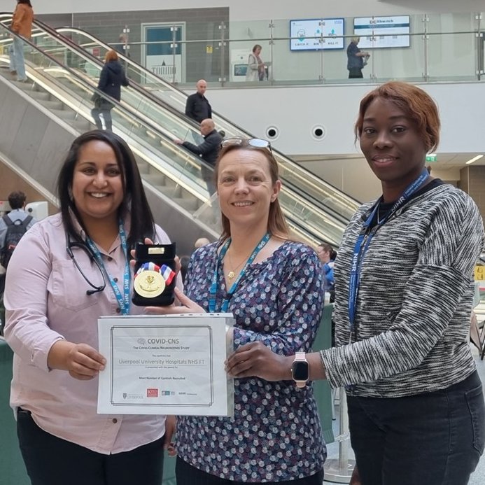 Research team @LivHospitals receives national award for #COVID19 Study. 

Dr Defres, consultant at LUHFT said: 
'It is an honour for the team to be recognised for their work during the pandemic'.

➡ click here for the full article: bit.ly/451OU3n

#ClinicalTrialsDay