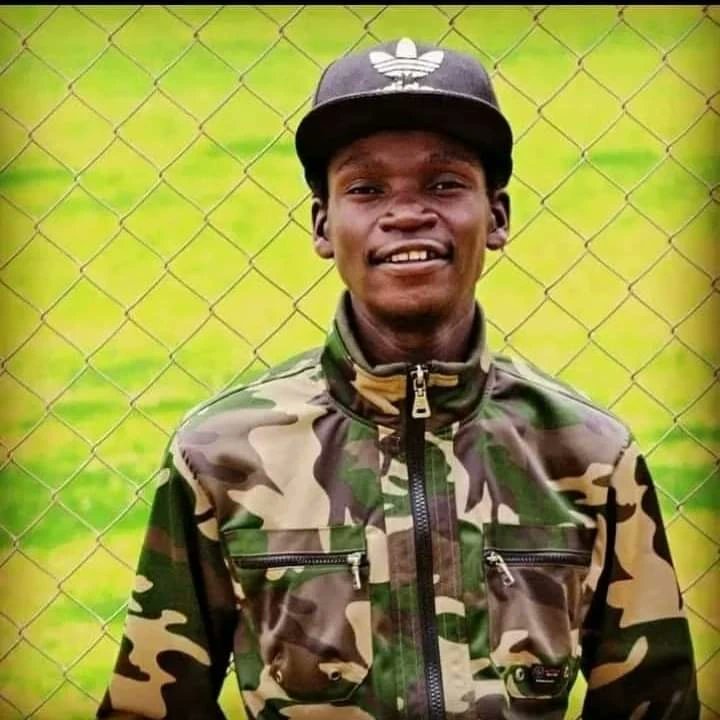 mukuruyouthI's tweet photo. A legend has fallen but his music and good deeds will live forever. Stephen Makokha alias Shoeshine Bwoy has rested. He has been a great supporter of music and platforms for artists within Mukuru and beyond. 

May His Soul Rest In Peace! https://t.co/6nuuozn0Tu