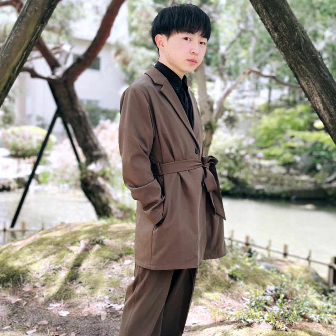 official_mitsu1's tweet photo. 【お知らせ】

皆さんお久しぶりです🌐
この度、
『MR OF MR CAMPUS CONTEST 2023 番組出演チャレンジ！』にて
審査員特別賞を頂きました💐

BSよしもとさんの
“チーキーズ a GoGo！”に
1コーナーのみとなりますが
生出演させて頂きます🌷 https://t.co/z7tVJCKGEl