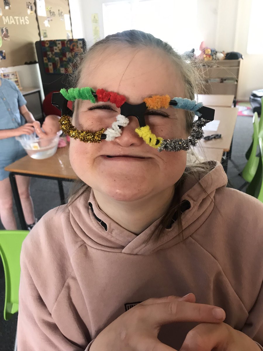 Woodcedarclass's tweet photo. Today Cedar Class have been busy designing and wearing crazy glasses to raise money for @ChectUK during #rbweek 🥸
@WoodlandsHS https://t.co/vXzl8UX58L
