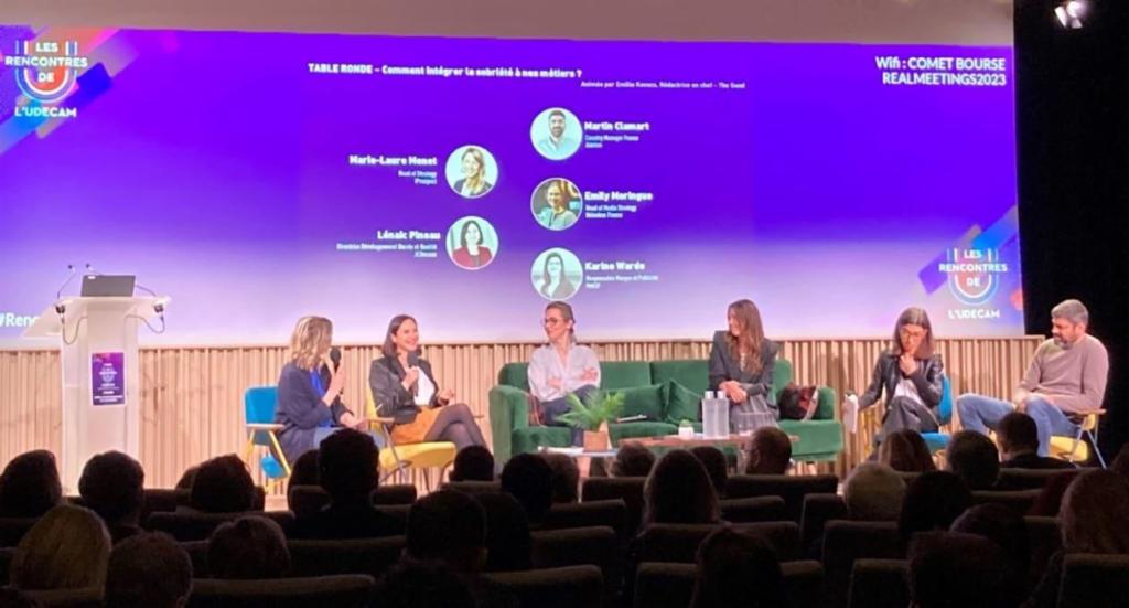 Emarketing.fr tweet media