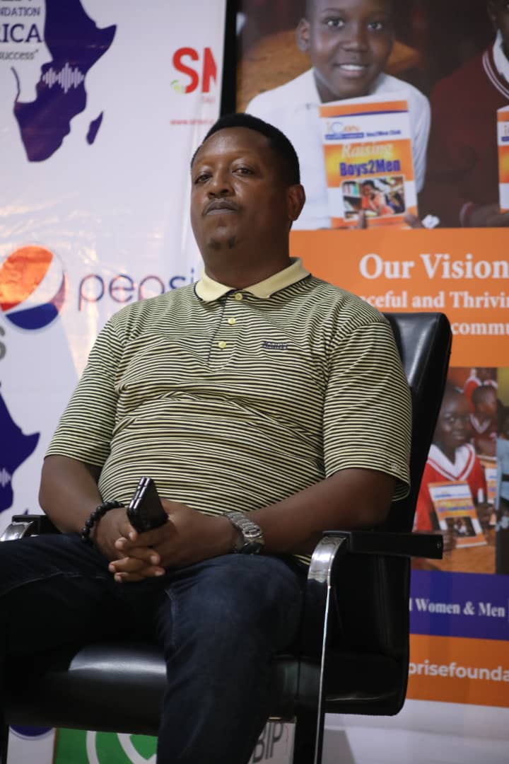 ElevateSM01's tweet photo. We had a great conversation during the International Boy Child Day and great impact was created by all the great speakers we had #SaveFutureFathers @EnockNkulanga of @leadminds @JK_Kazoora @KigoziMaggie @frankmbatenda @MotivUG https://t.co/HqhaGWRdEQ