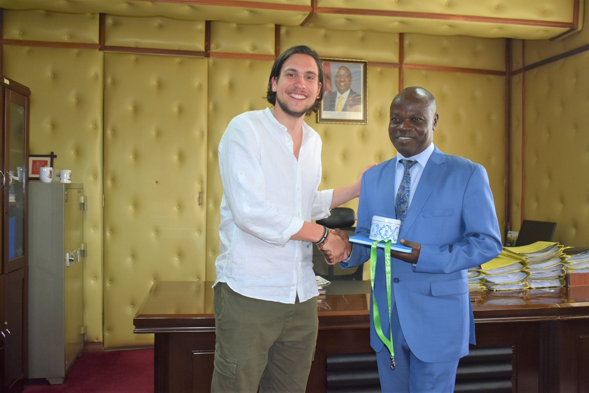 MeruUniversity's tweet photo. Our Vice-Chancellor, Prof. Romanus Odhiambo, hosted Students and Lecturers from HAS Green Academy at the @MeruUniversity Main Campus.
Read more here: https://t.co/fZWZNVpo5Z
#Research
#Innovation
#StudyatMUST
#MUSTMay2023Intake https://t.co/5t0vQorlnu
