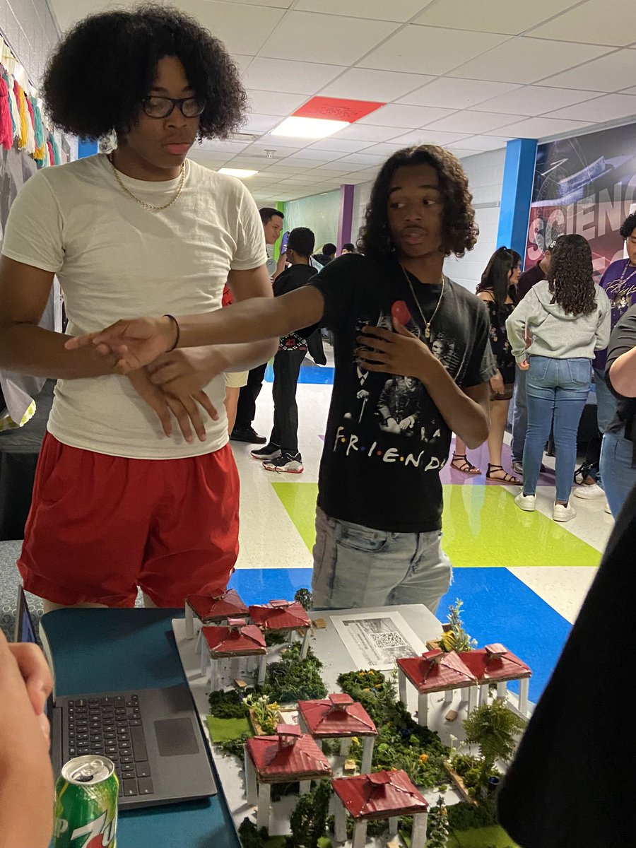 6_island_'s tweet photo. Presented at my last Project Based Learning Showcase for middle school. It was bitter sweet, but I am ready for the challenges high school will bring. #JStem @JudsonISD @judson_jaguar #StudentAthlete #BeGreat @SAGuideRight https://t.co/GJvmBgJgvs