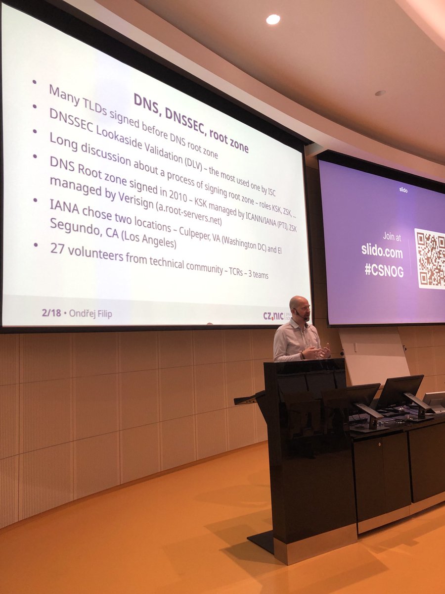 CZ_NIC's tweet image. Klíče k internetu, KSK ceremonie a další spřízněné témata v prezentaci ⁦@ondrejfilip⁩ z CZ.NIC na setkání správců sítí #CSNOG2023. #CSNOG #NOG