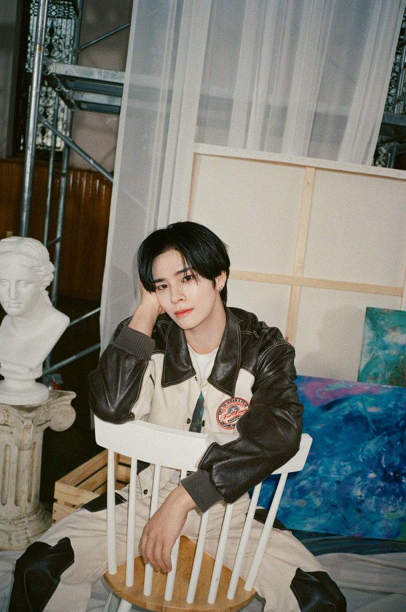 CRAVITYstarship's tweet photo. [📸]
우리의 시선이 마주 닿는 순간☀
⠀
#CRAVITY #크래비티
#CRAVITY_1ST_WORLD_TOUR
#MASTERPIECE
#C_SUN #시_선 https://t.co/f9rUnxd2Rp
