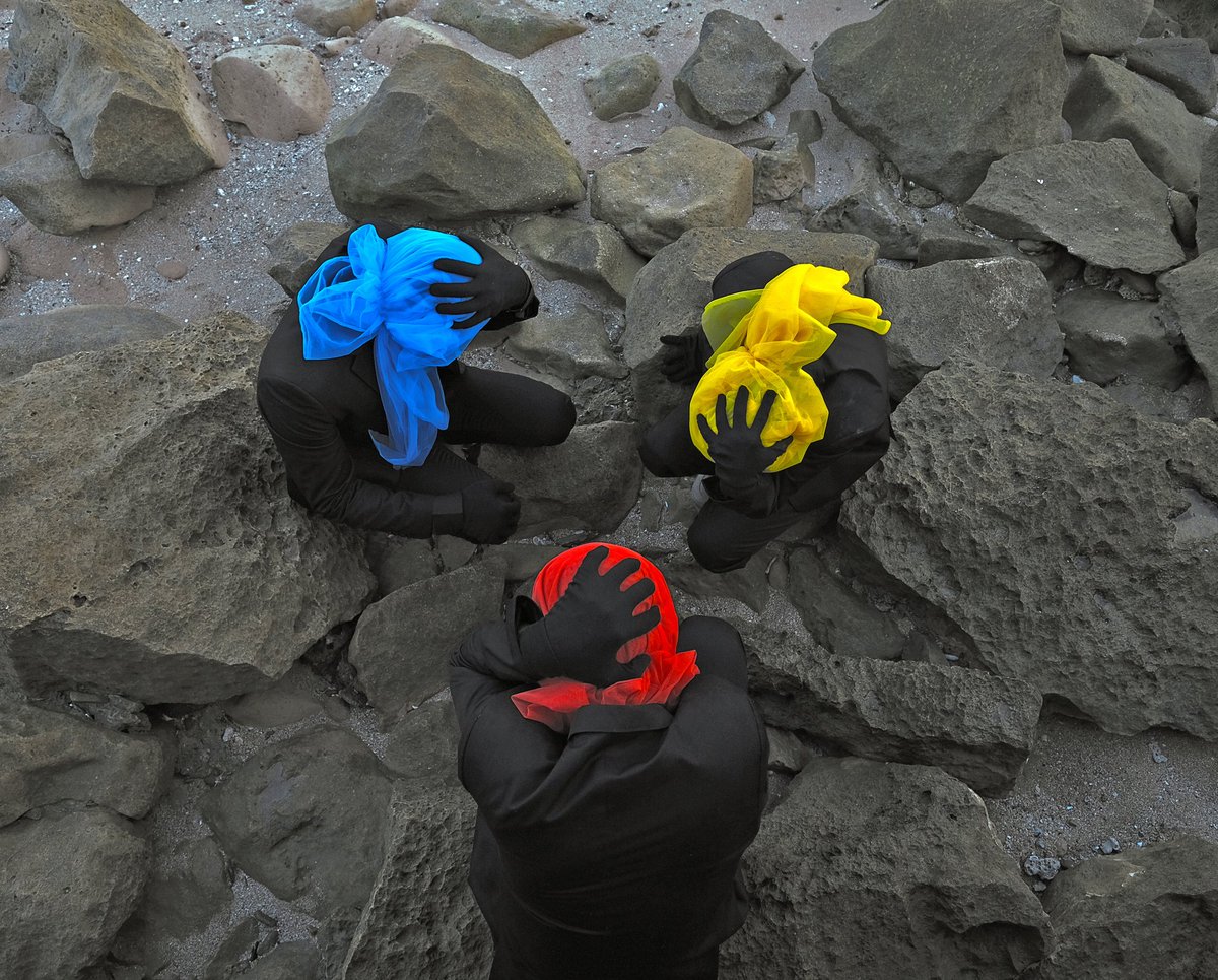 _ 𝘿𝙧𝙤𝙥 𝙮𝙤𝙪𝙧 #𝙉𝙁𝙏.

- Price
- Link
- tag 

Art: #psycosteam