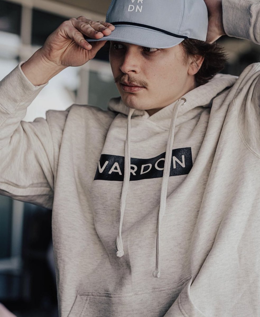 VardonPro's tweet image. Did you know that hats can reduce the amount of ultraviolet radiation reaching the eyes by 50%? Make sure that your head is protected this summer with our variety of hats! #vardon #driftfromtradition #hats