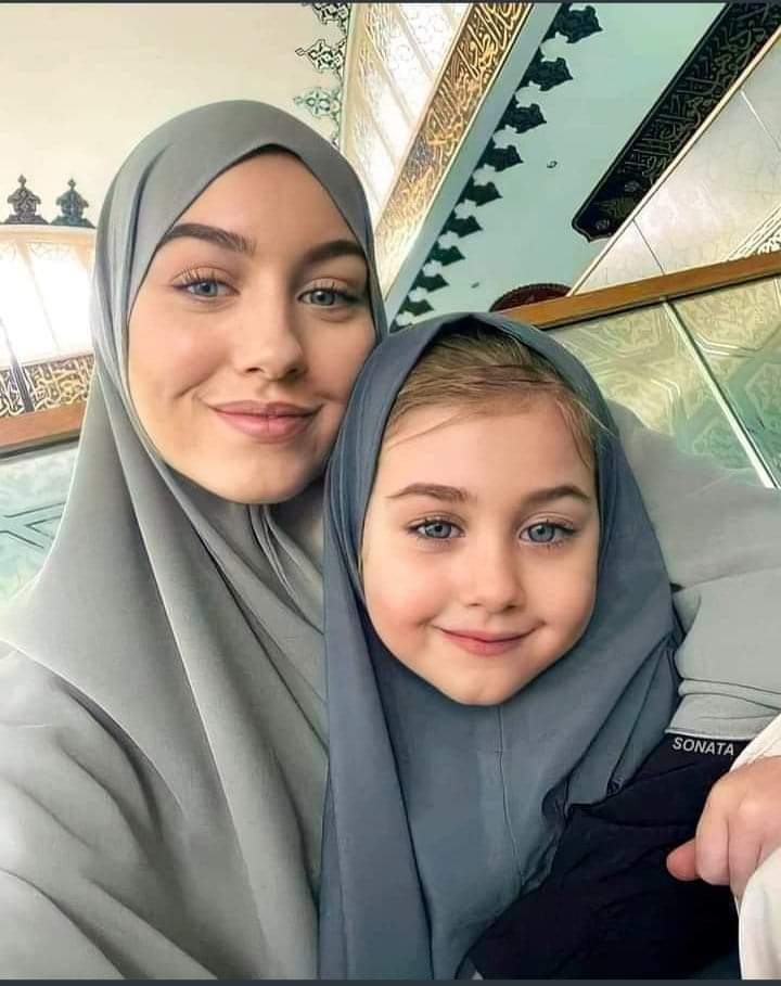 انا وابنتي دخلنا الإسلام ولم يرحب بنا احد